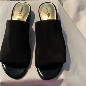 east5th Black Slip On Sandals